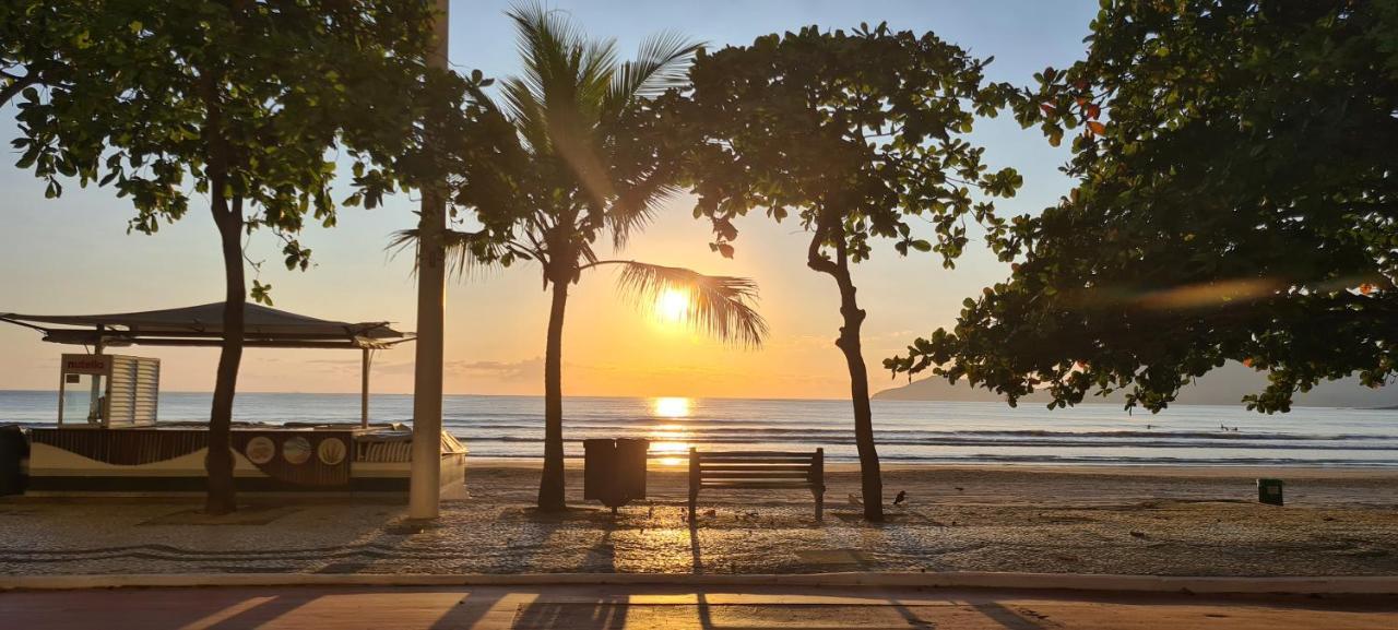Apartamento Na Av Atlantica Com Ar Condicionado Balneário Camboriú エクステリア 写真